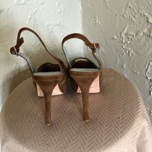 Lola Cruz Brown Suede Sandals